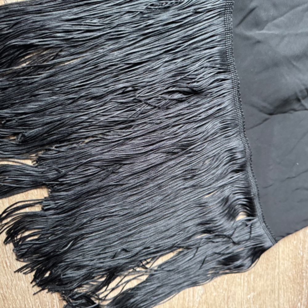 Shoshana dress with tasssls - Picture 5 of 6